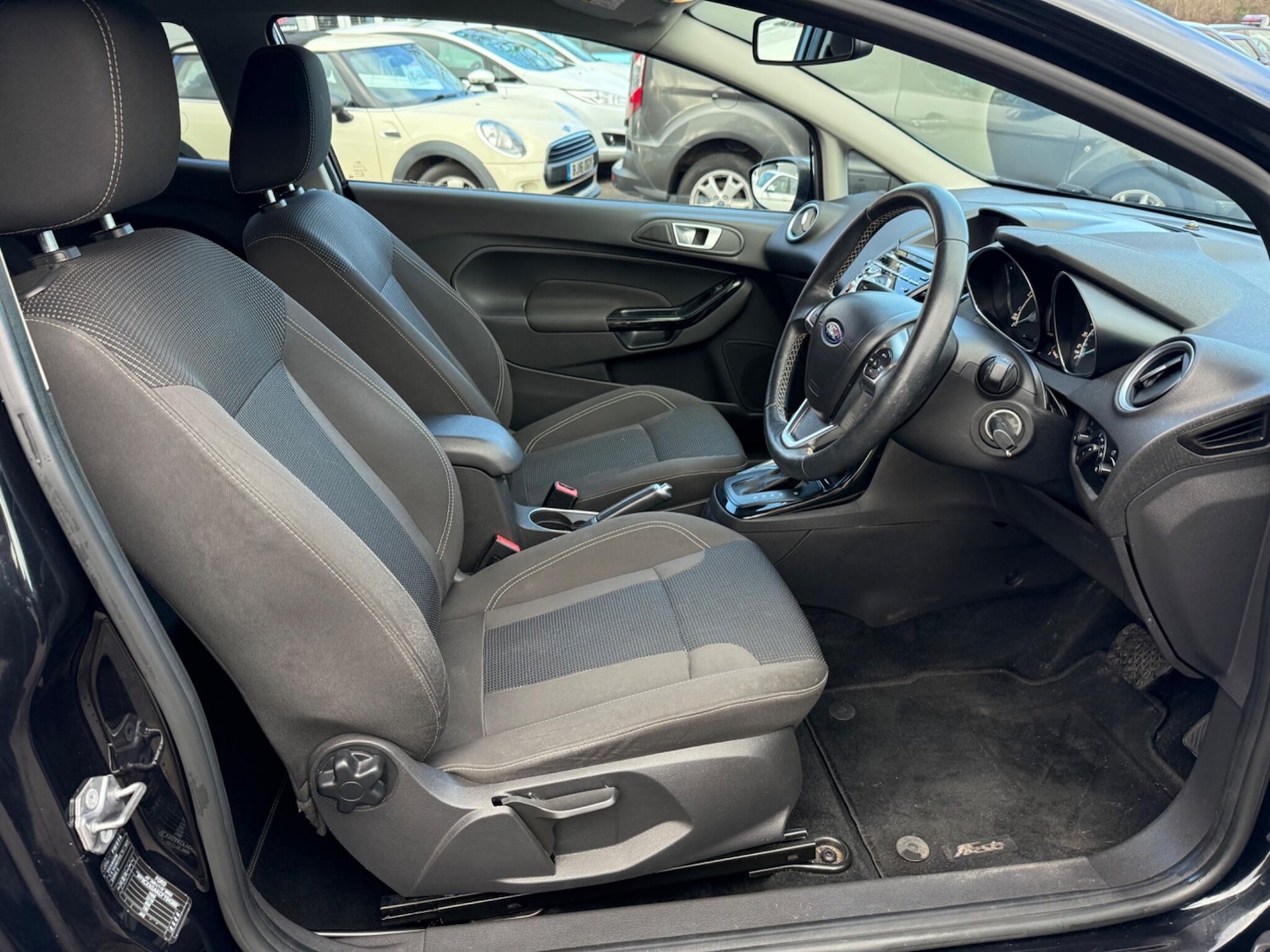 Used Ford Fiesta 2015 for sale - 77355205: Photo 29