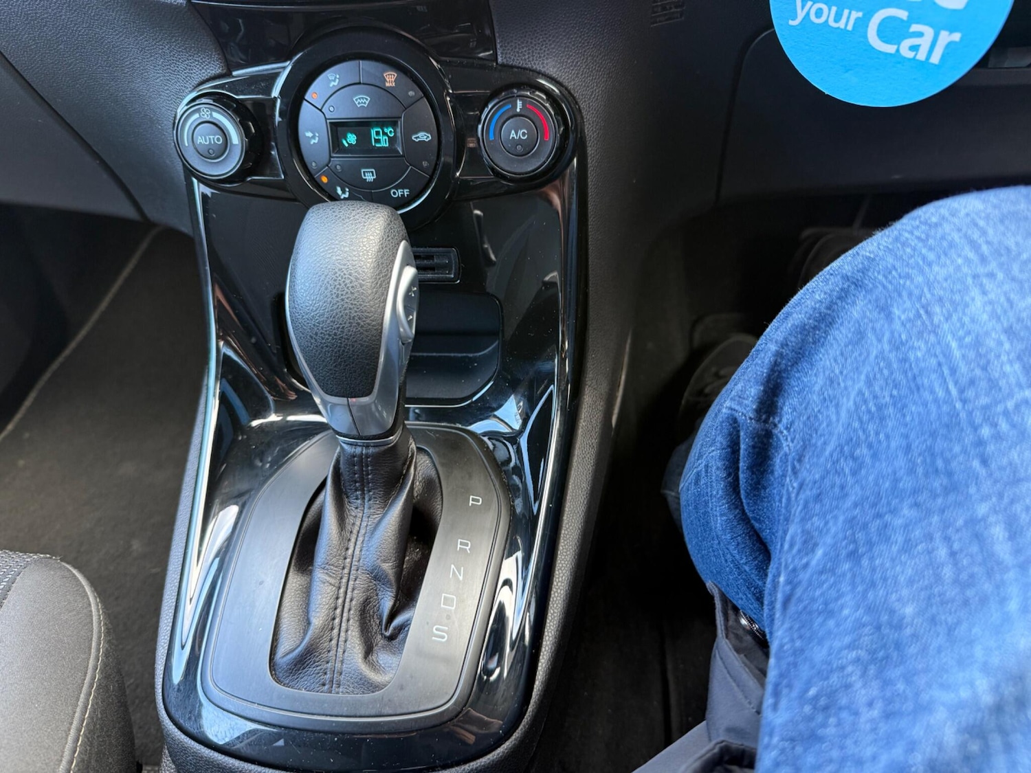 Used Ford Fiesta 2015 for sale - 77355205: Photo 37