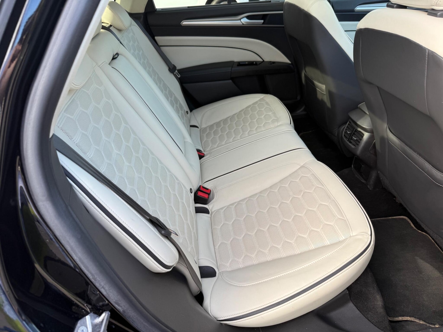 Used Ford Mondeo 2018 for sale - 78154836: Photo 16