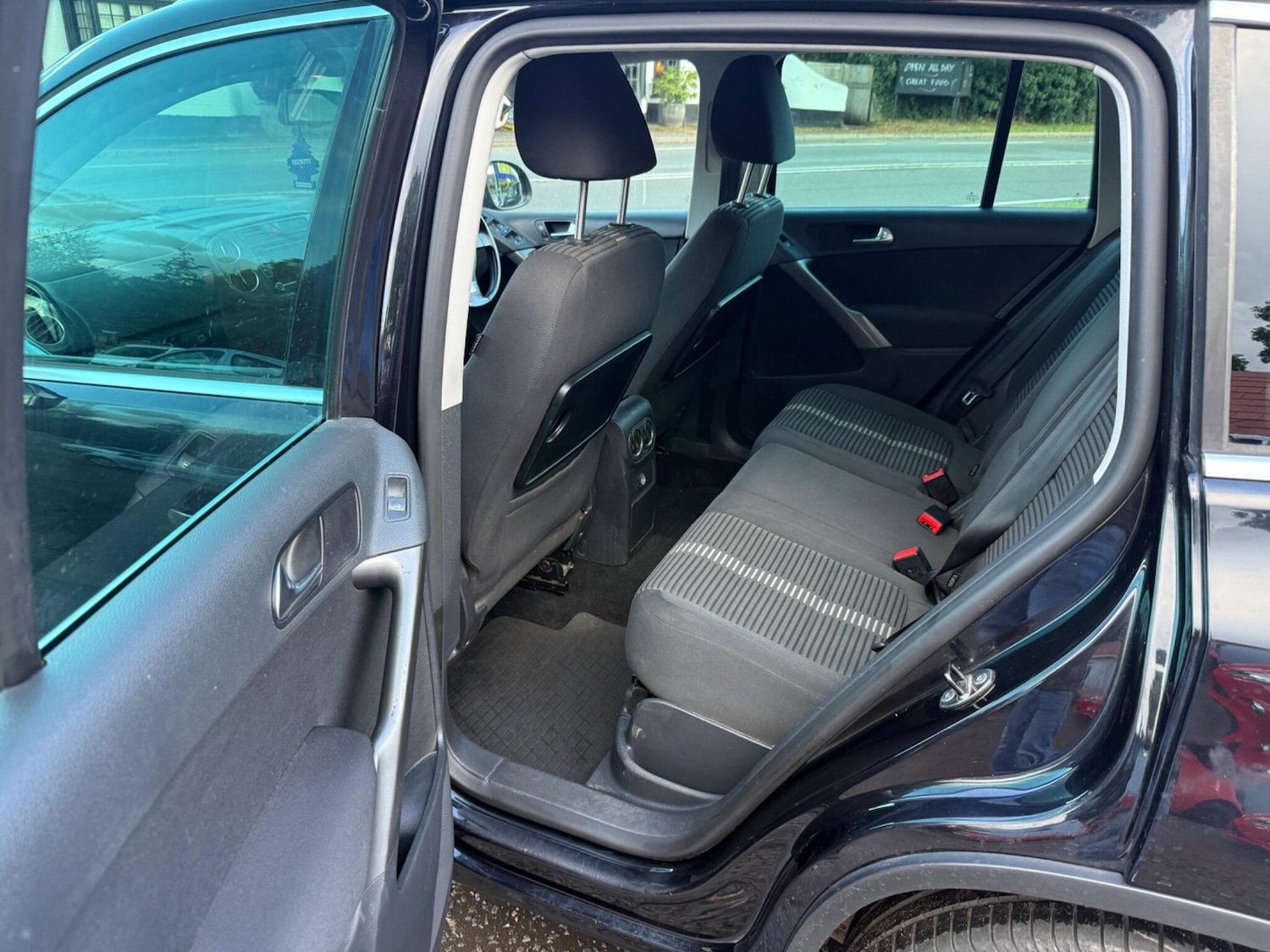 Used Volkswagen Tiguan 2009 for sale - 78201541: Photo 18