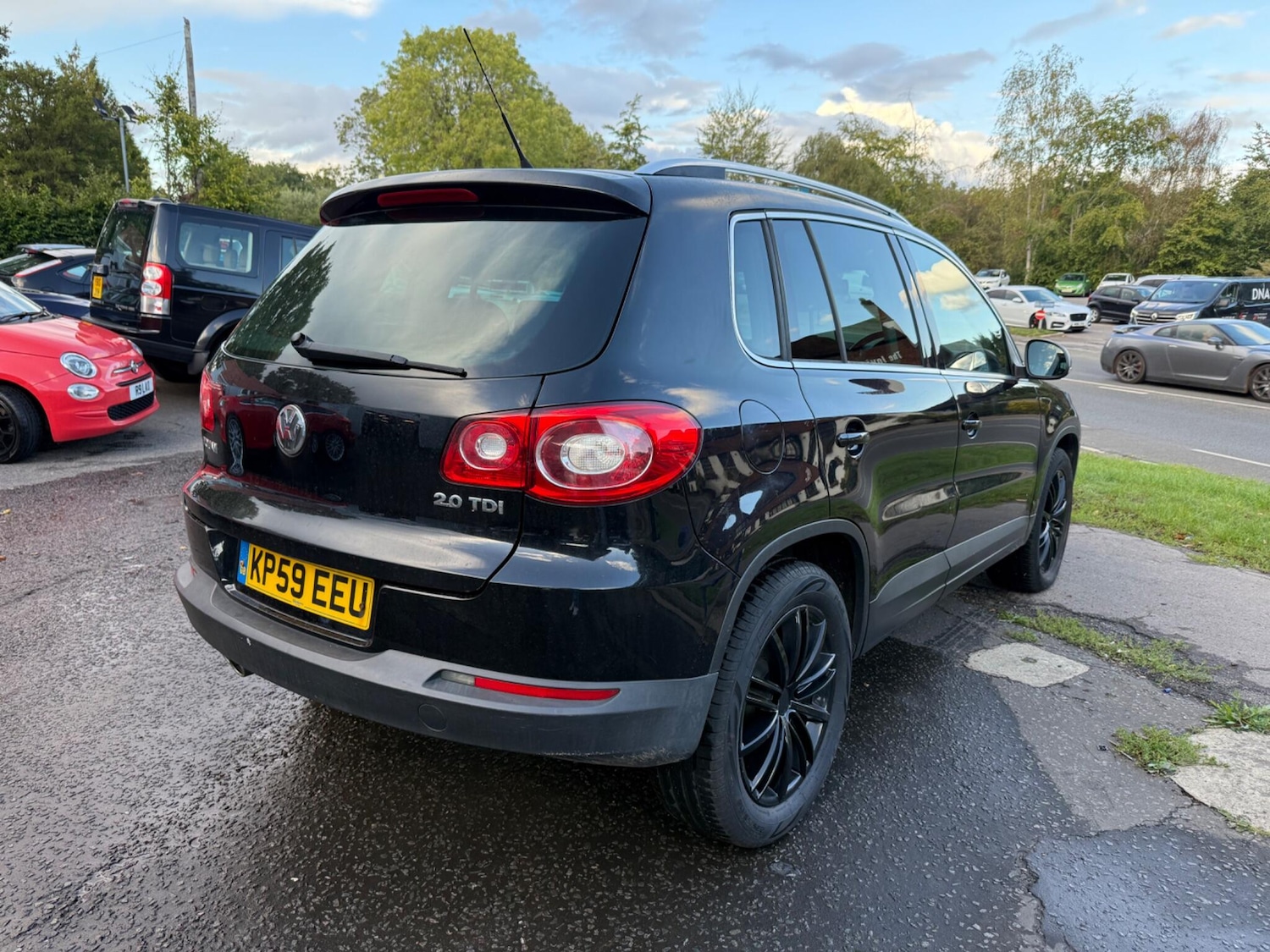 Used Volkswagen Tiguan 2009 for sale - 78201541: Photo 2