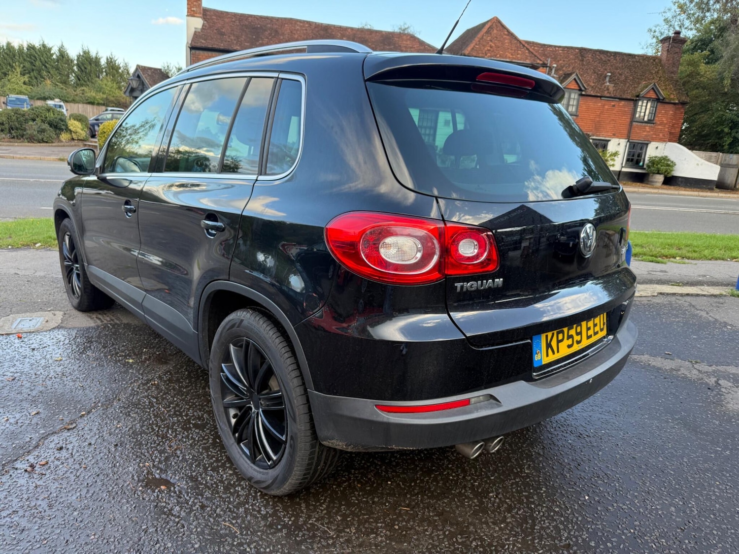 Used Volkswagen Tiguan 2009 for sale - 78201541: Photo 4