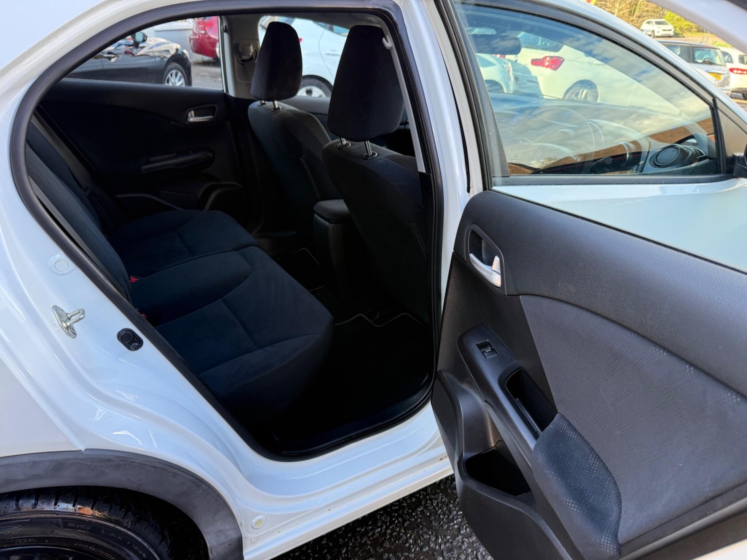 Used Honda Civic 2014 for sale - 78083970: Photo 29