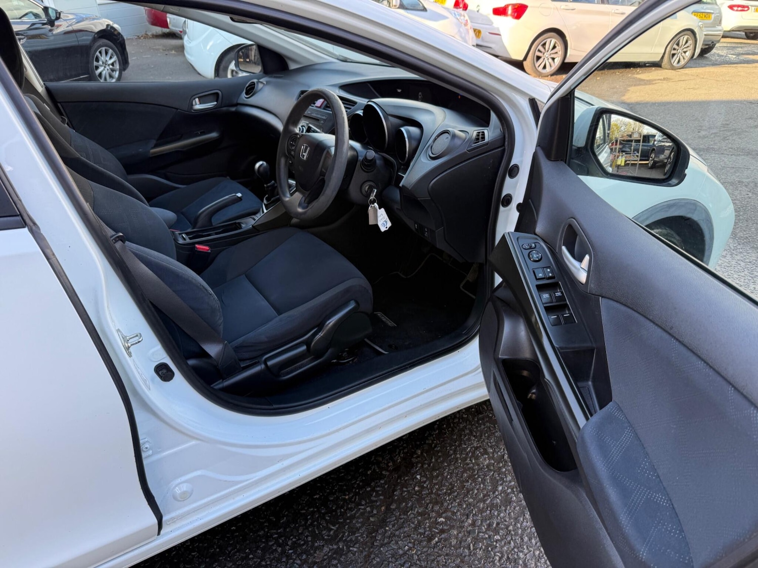 Used Honda Civic 2014 for sale - 78083970: Photo 32