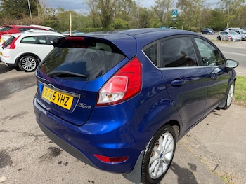 Used Ford Fiesta 2015 for sale - 78289188: Photo