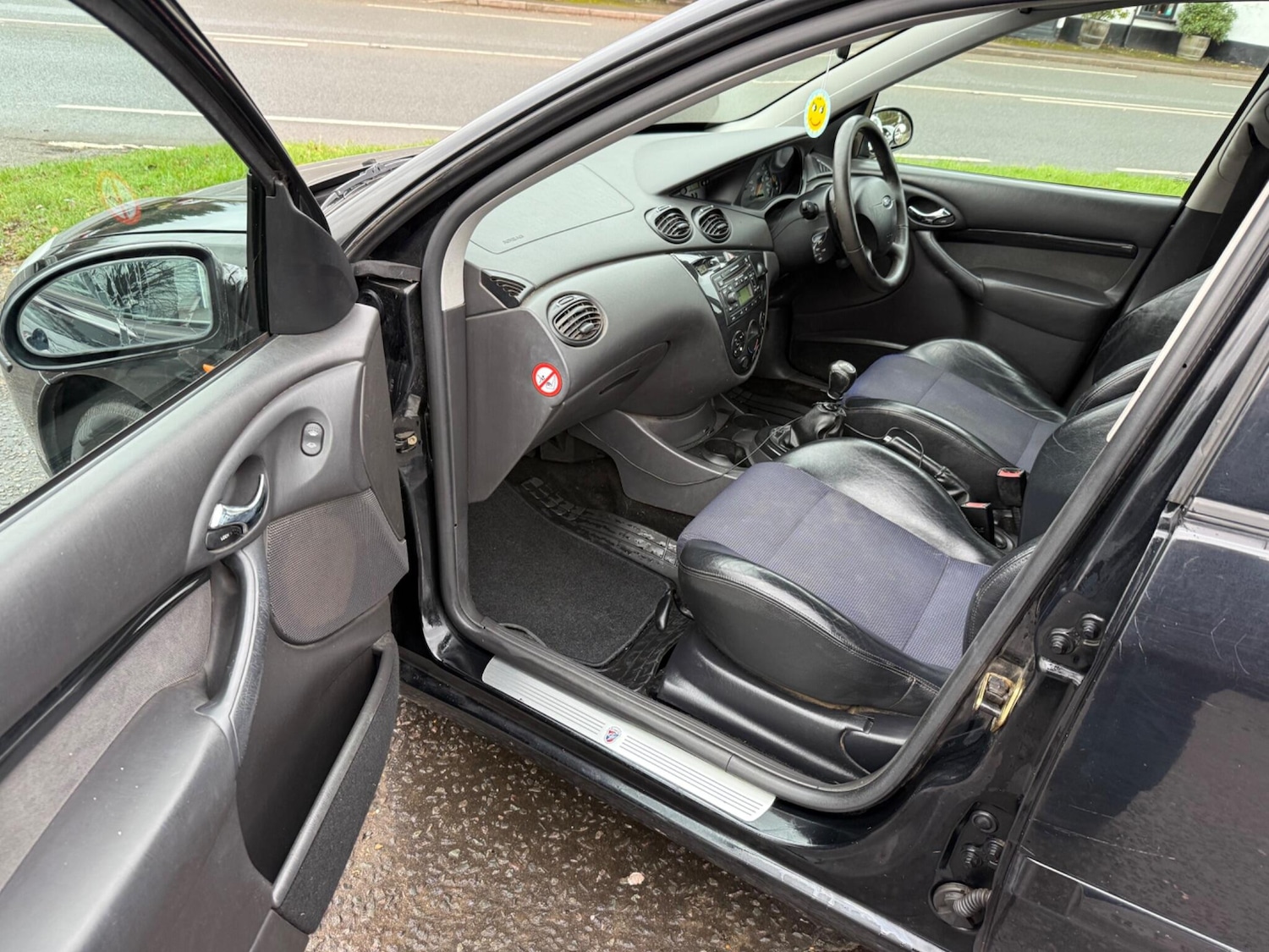 Used Ford Focus 2004 for sale - 77152692: Photo 15