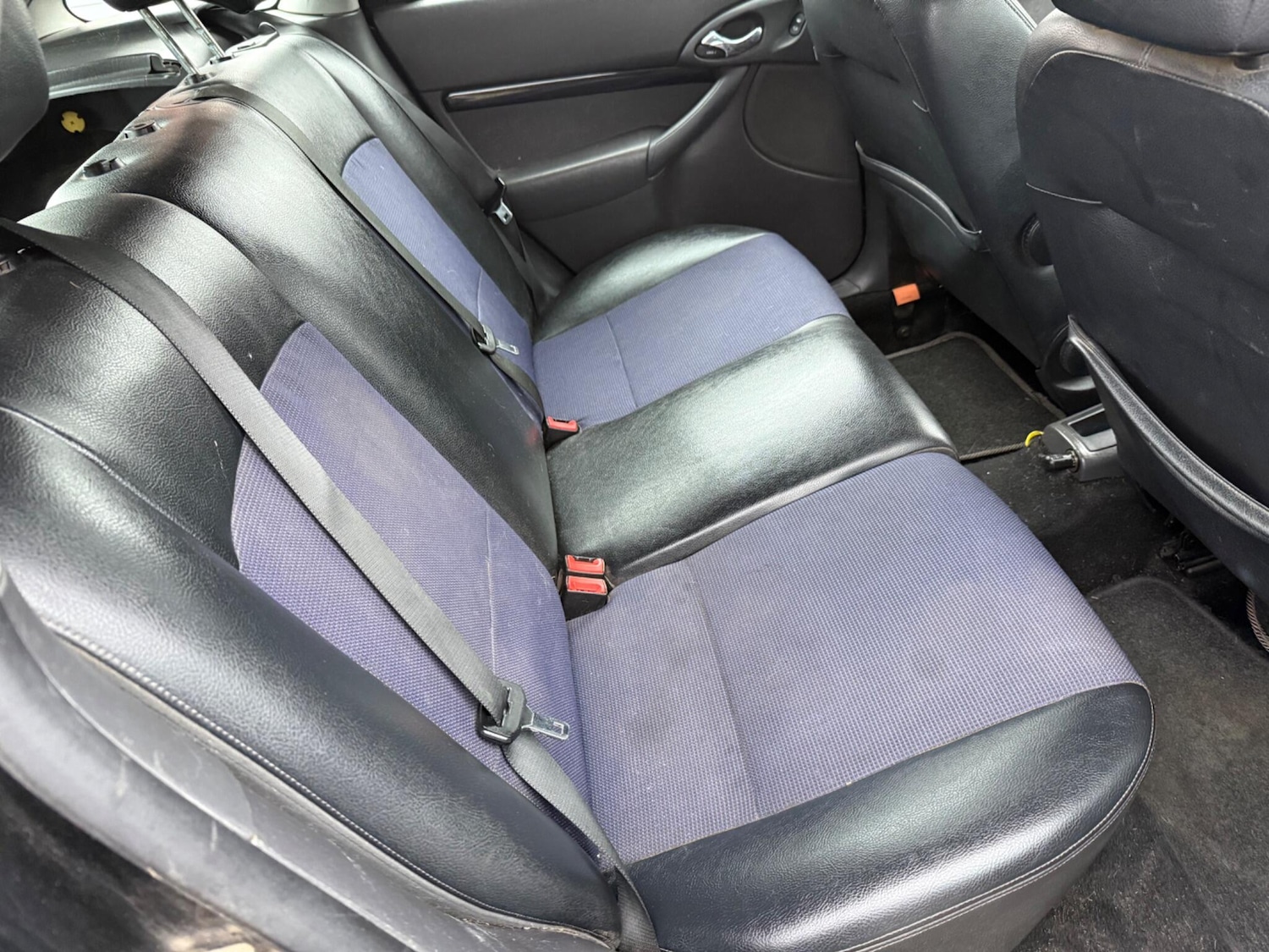 Used Ford Focus 2004 for sale - 77152692: Photo 21