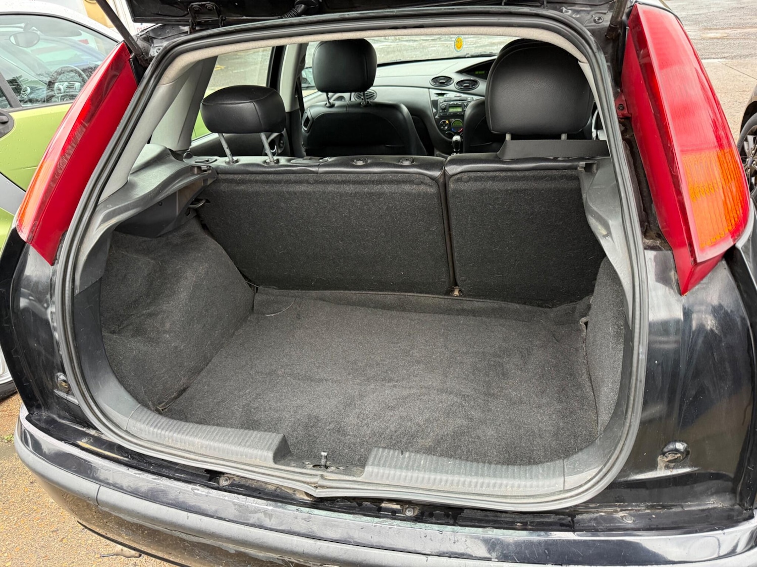 Used Ford Focus 2004 for sale - 77152692: Photo 35