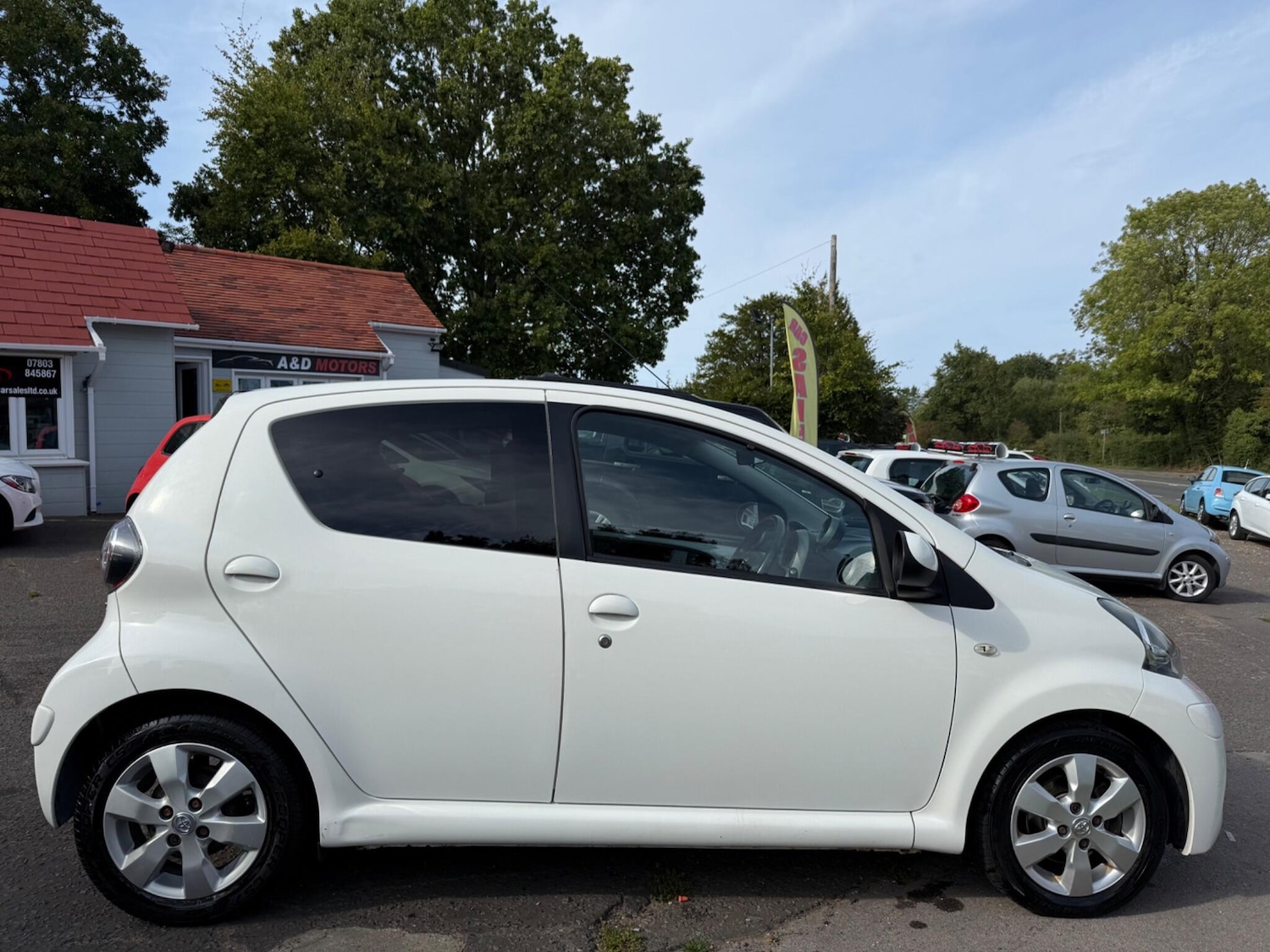 Used Toyota AYGO 2013 for sale - 76412424: Photo 1