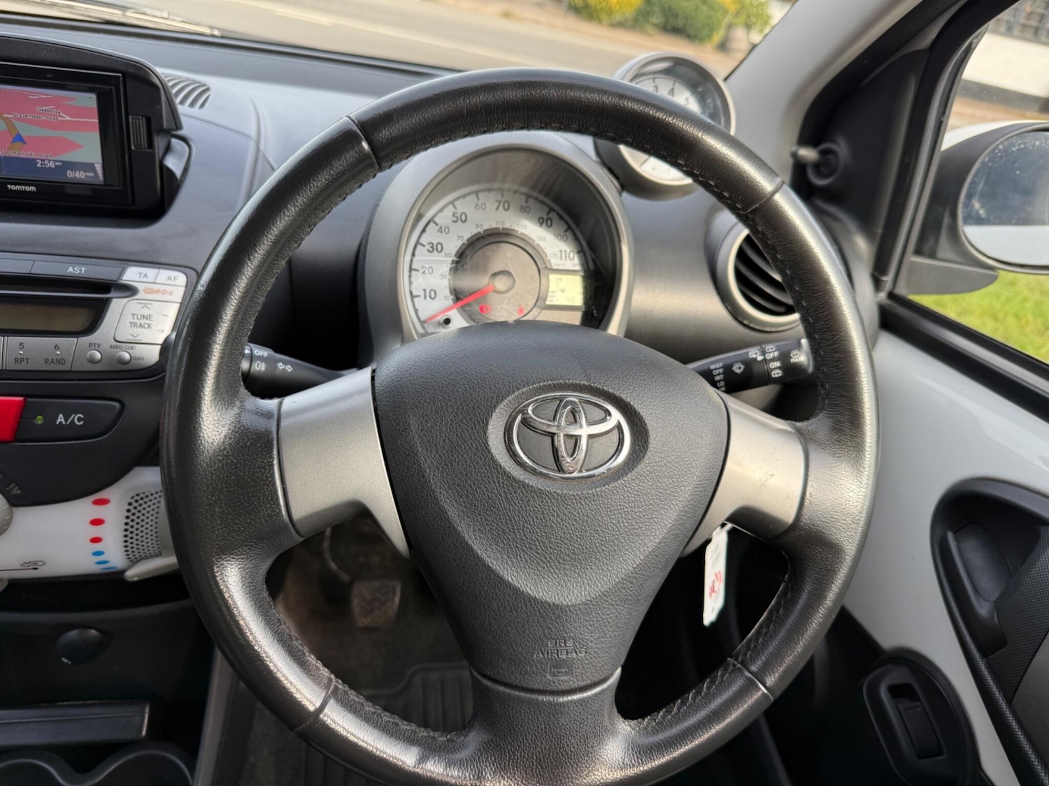 Used Toyota AYGO 2013 for sale - 76412424: Photo 30