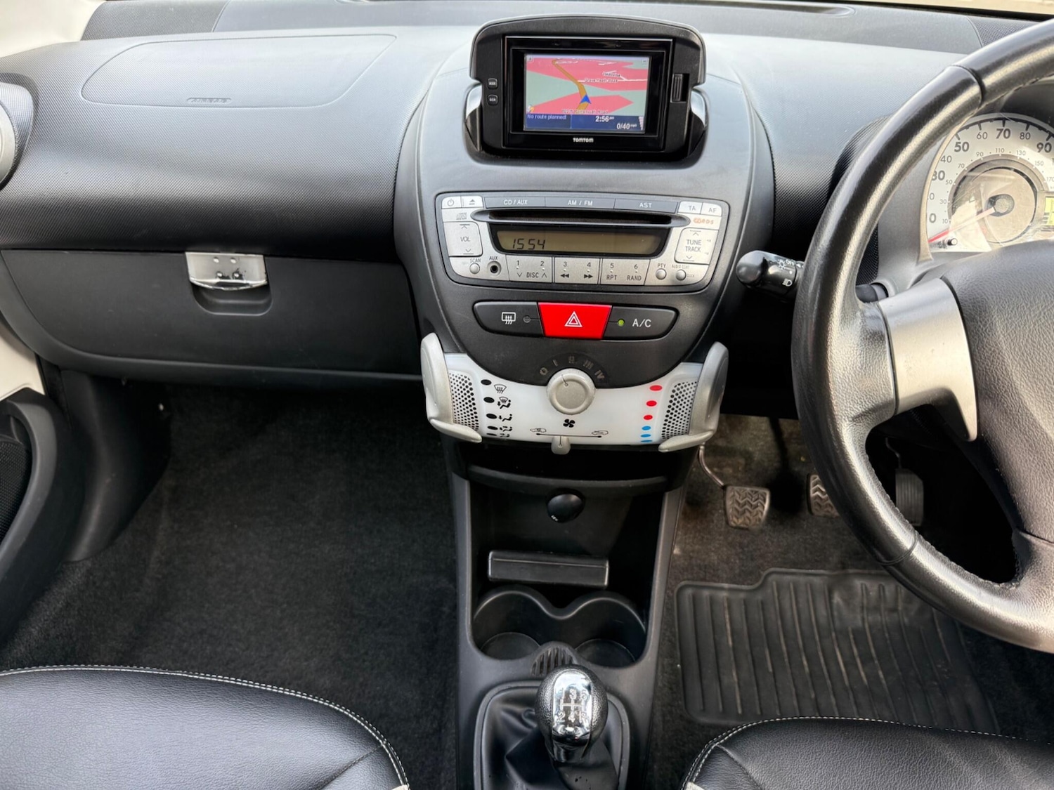 Used Toyota AYGO 2013 for sale - 76412424: Photo 31