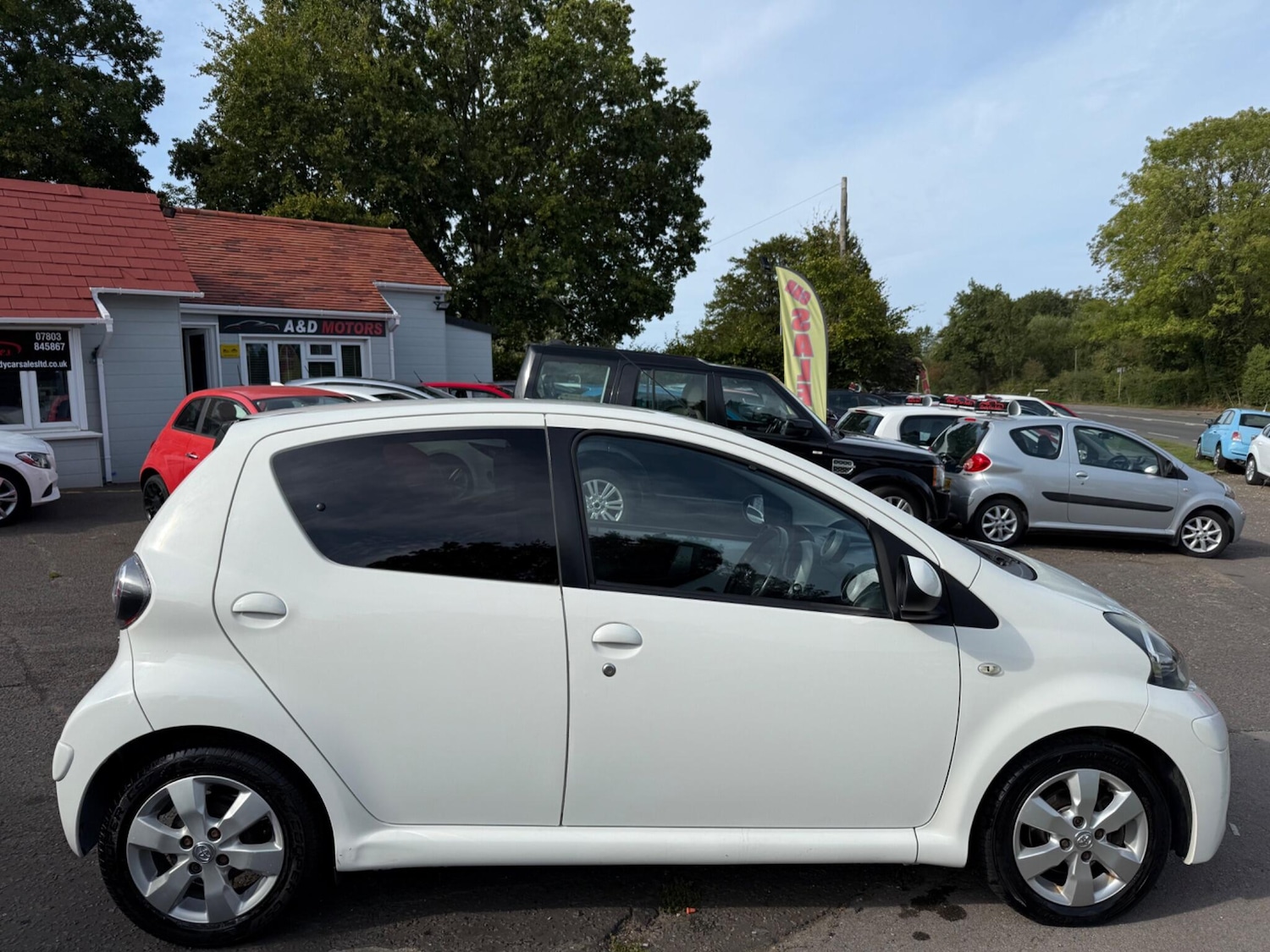 Used Toyota AYGO 2013 for sale - 76412424: Photo 4