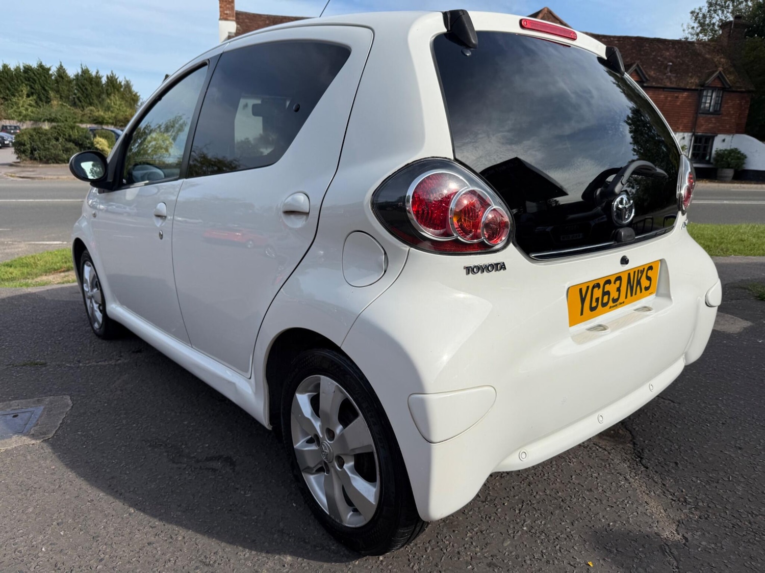 Used Toyota AYGO 2013 for sale - 76412424: Photo 7