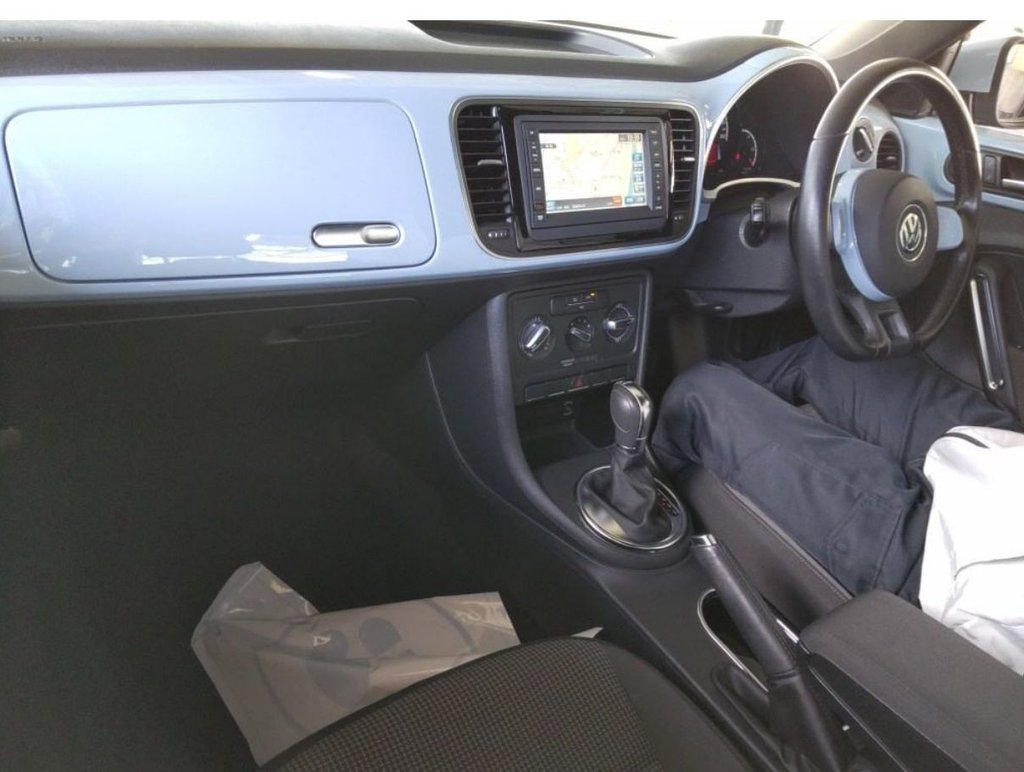 Used Volkswagen Beetle 2012 for sale - 77145668: Photo 5