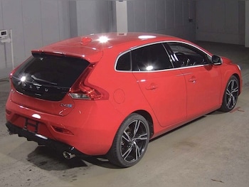 Used Volvo V40 2017 for sale - 79394475: Photo