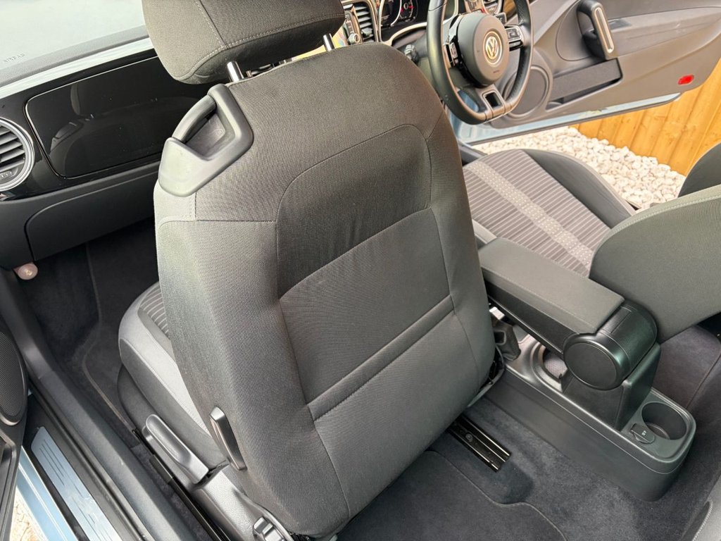 Used Volkswagen Beetle 2014 for sale - 76724304: Photo 21