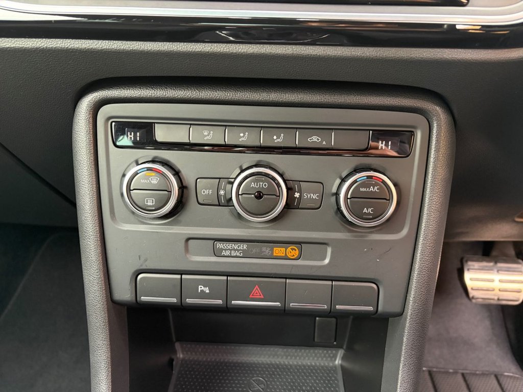 Used Volkswagen Beetle 2014 for sale - 76724304: Photo 24