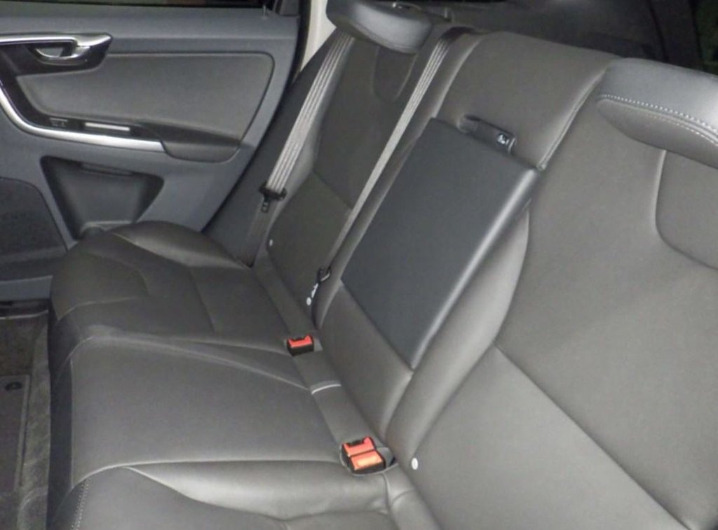 Used Volvo XC60 2016 for sale - 76474610: Photo 6