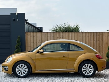 Used Volkswagen Beetle 2017 for sale - 79050685: Photo