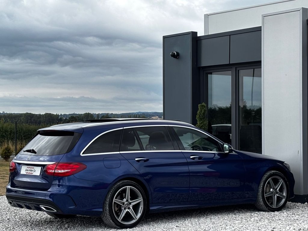 Used Mercedes-Benz C Class 2017 for sale - 77059572: Photo 4