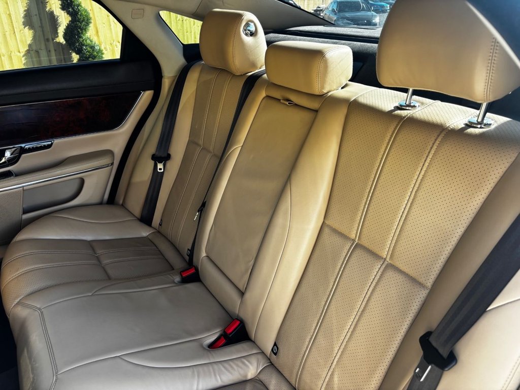 Used Jaguar XJ 2012 for sale - 76118895: Photo 19