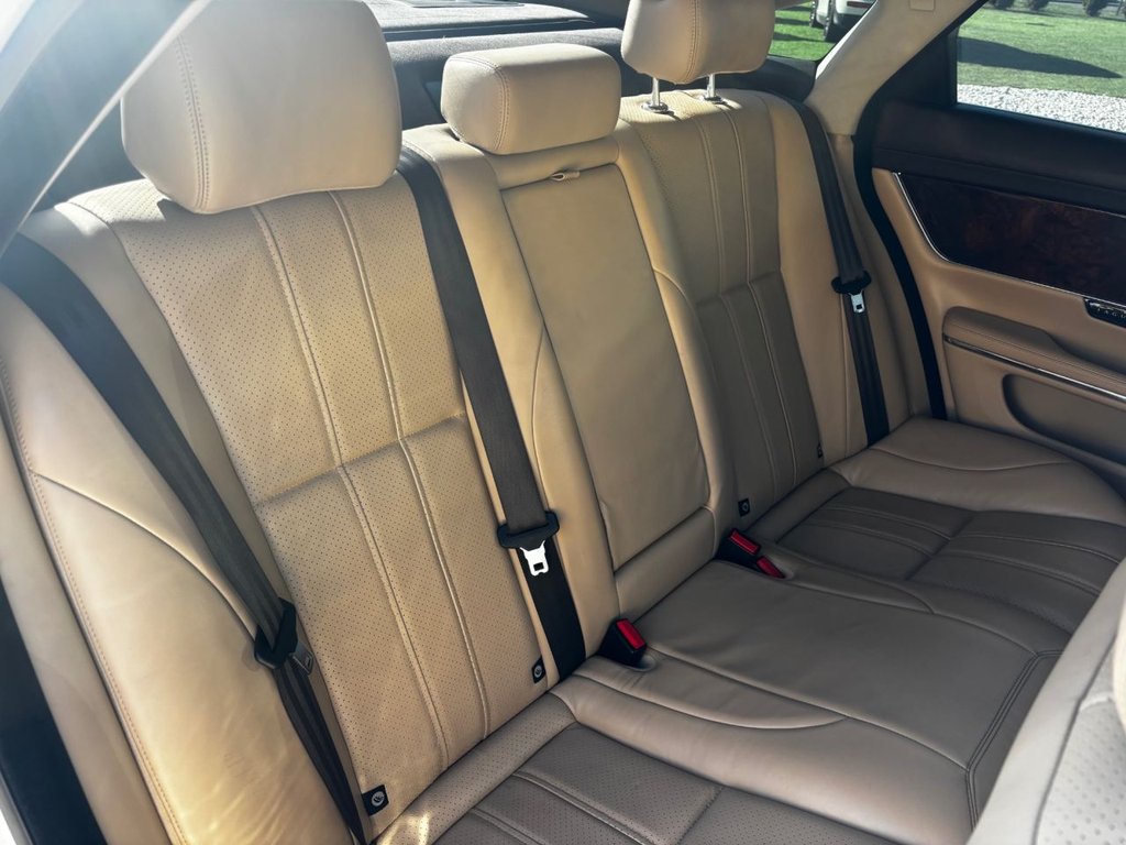Used Jaguar XJ 2012 for sale - 76118895: Photo 20