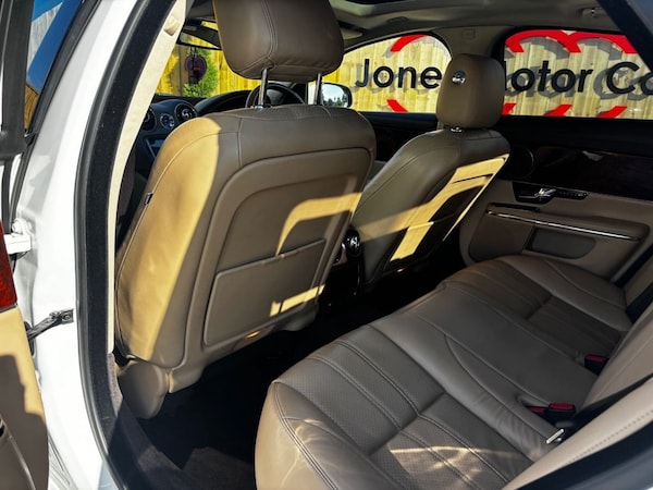 Used Jaguar XJ 2012 for sale - 76118895: Photo 21