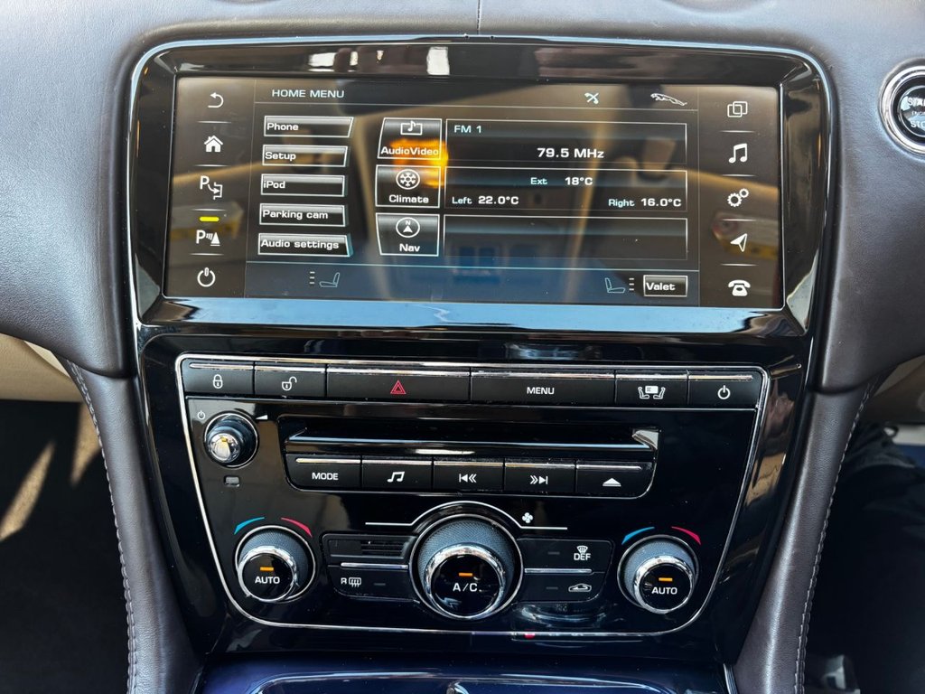 Used Jaguar XJ 2012 for sale - 76118895: Photo 22