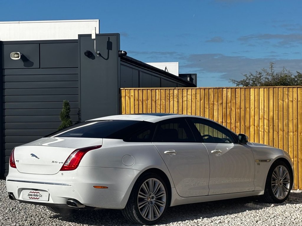 Used Jaguar XJ 2012 for sale - 76118895: Photo 4