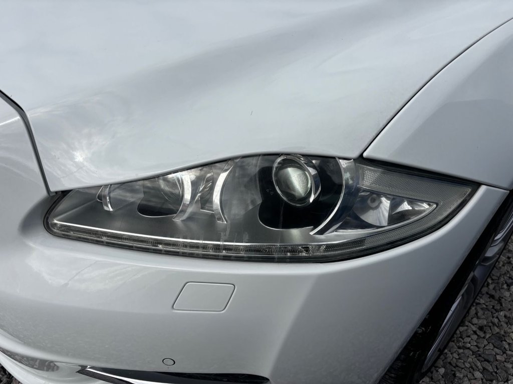 Used Jaguar XJ 2012 for sale - 76118895: Photo 5
