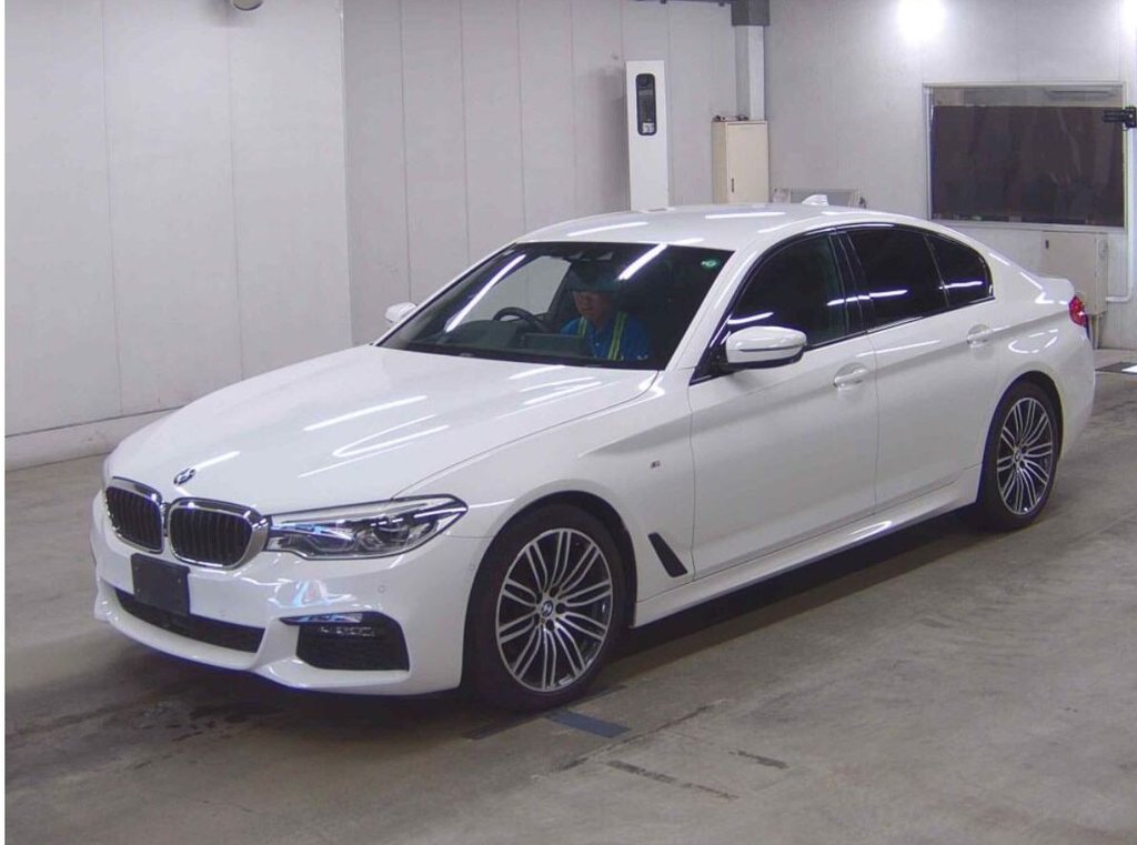 Used BMW 5 Series 2018 for sale - 76840909: Photo 2