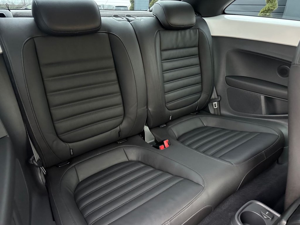 Used Volkswagen Beetle 2012 for sale - 77037665: Photo 19