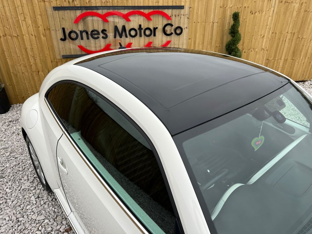 Used Volkswagen Beetle 2012 for sale - 77037665: Photo 2