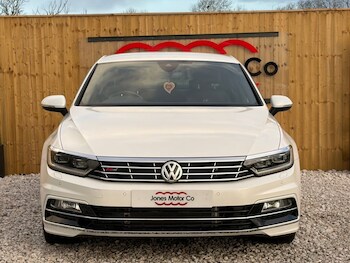 Used Volkswagen Passat 2016 for sale - 76962308: Photo