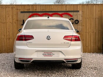 Used Volkswagen Passat 2016 for sale - 76962308: Photo