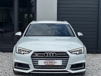 Used Audi S4 Avant 2017 for sale - 76123640: Photo 2