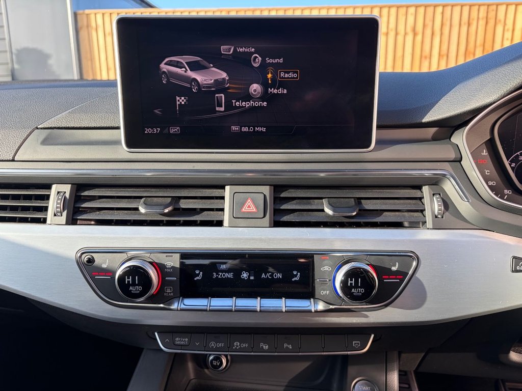 Used Audi A4 Avant 2019 for sale - 76123653: Photo 26