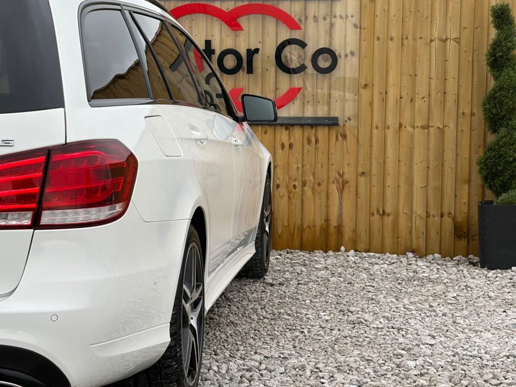 Used Mercedes-Benz E Class 2015 for sale - 76973734: Photo 10