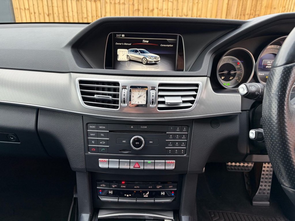 Used Mercedes-Benz E Class 2015 for sale - 76973734: Photo 25