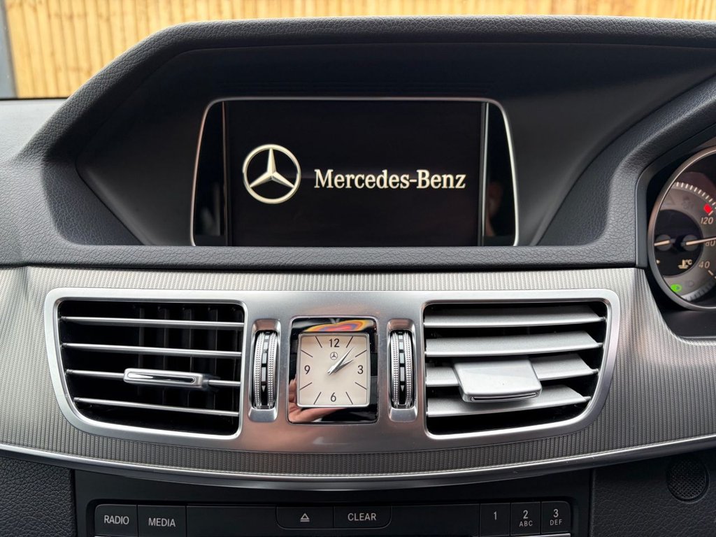 Used Mercedes-Benz E Class 2015 for sale - 76973734: Photo 27