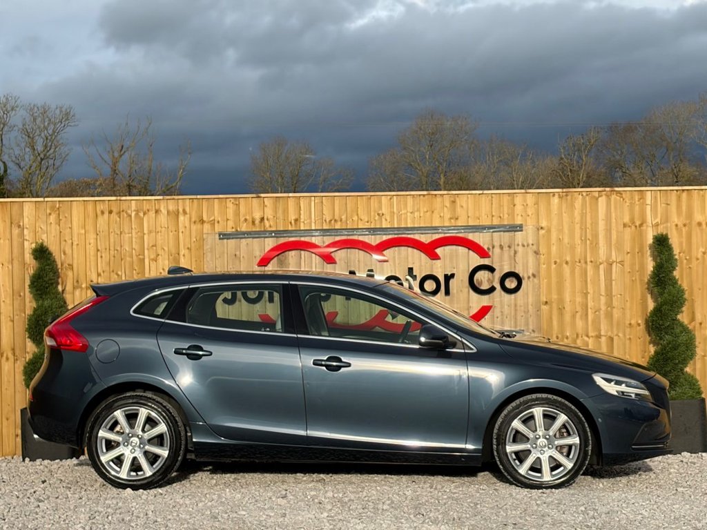 Used Volvo V40 2016 for sale - 76724280: Photo 10
