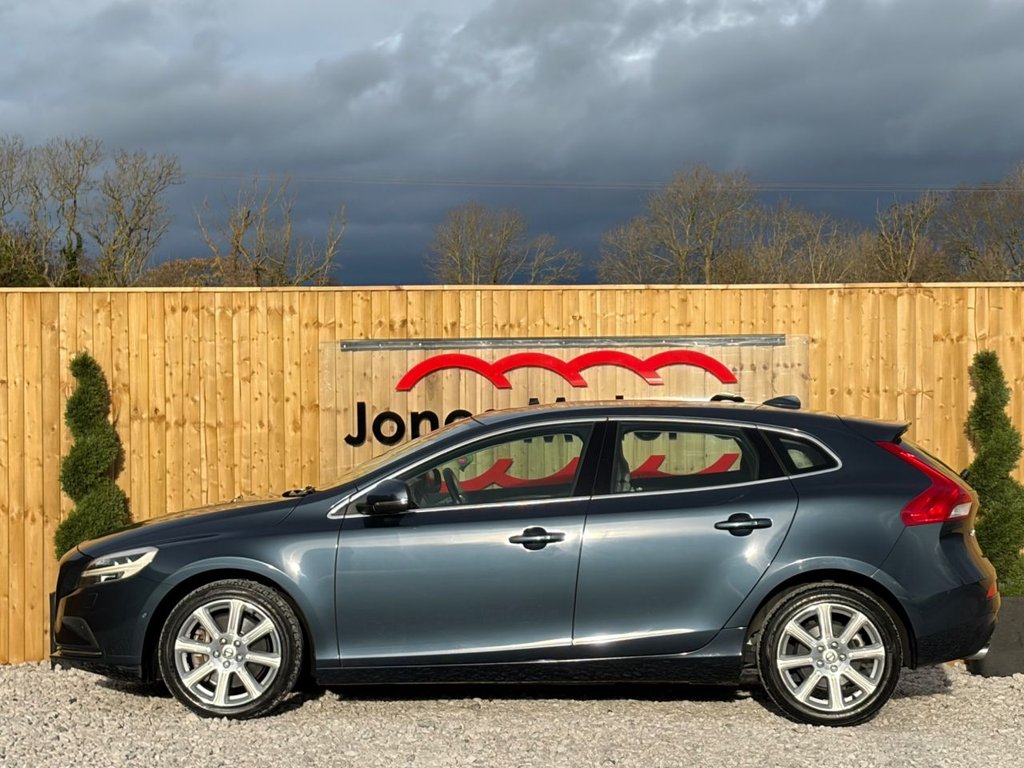 Used Volvo V40 2016 for sale - 76724280: Photo 11