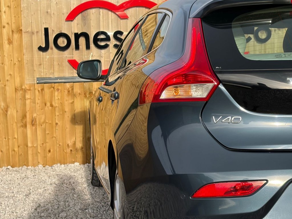 Used Volvo V40 2016 for sale - 76724280: Photo 7