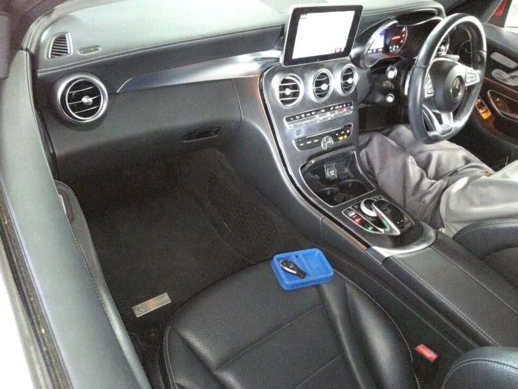 Used Mercedes-Benz C Class 2015 for sale - 76372581: Photo 5