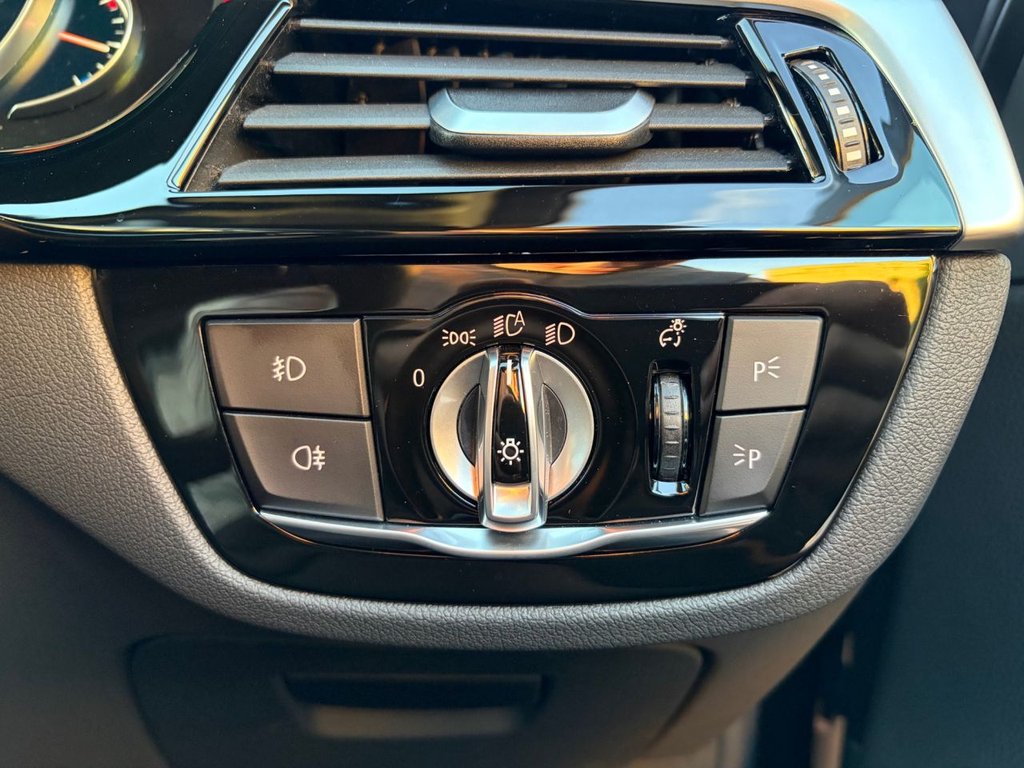 Used BMW 5 Series 2017 for sale - 76840907: Photo 24