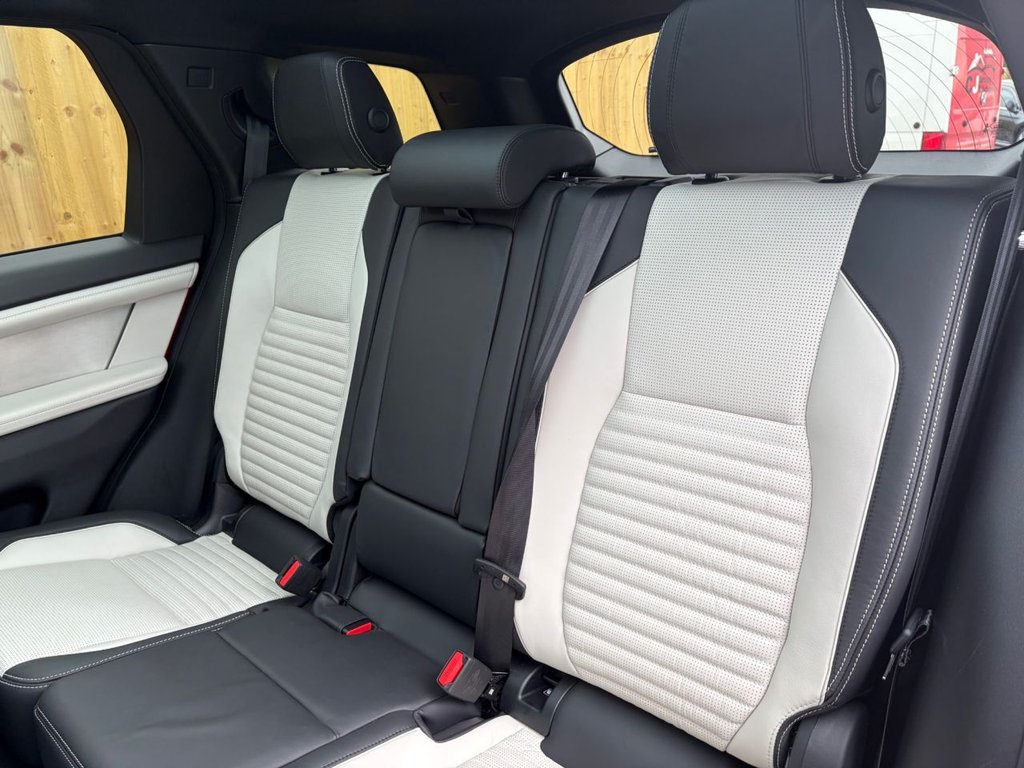 Used Land Rover Discovery Sport 2024 for sale - 76124226: Photo 18