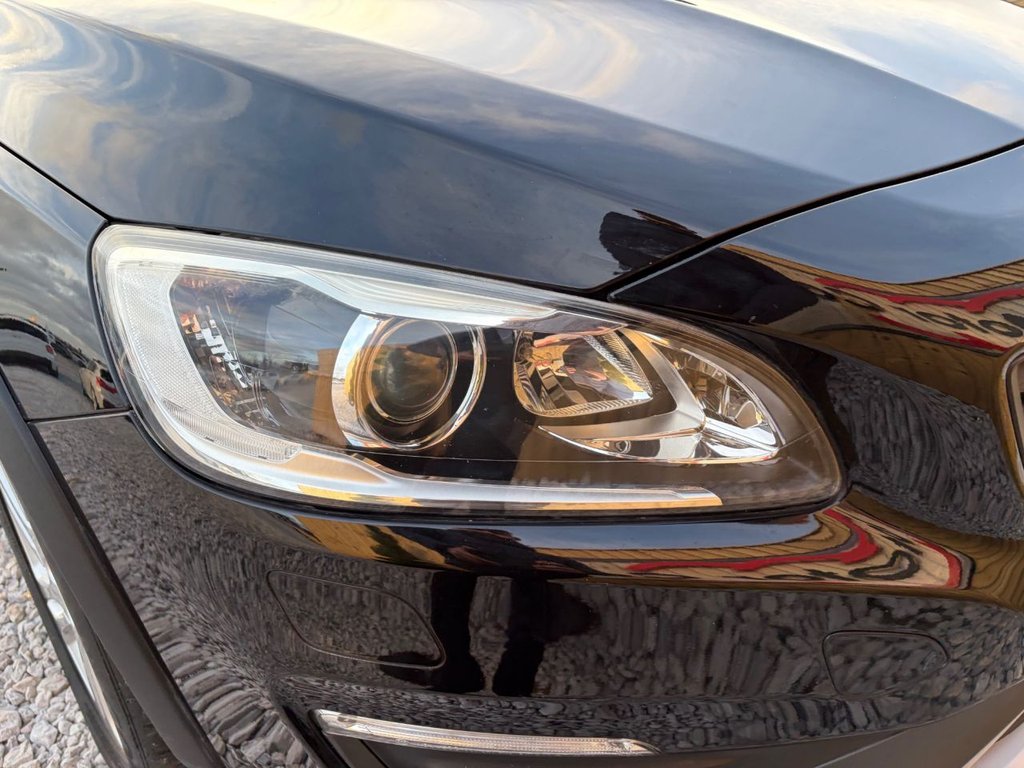 Used Volvo V60 Cross Country 2016 for sale - 76900601: Photo 10