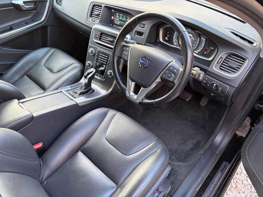 Used Volvo V60 Cross Country 2016 for sale - 76900601: Photo 14