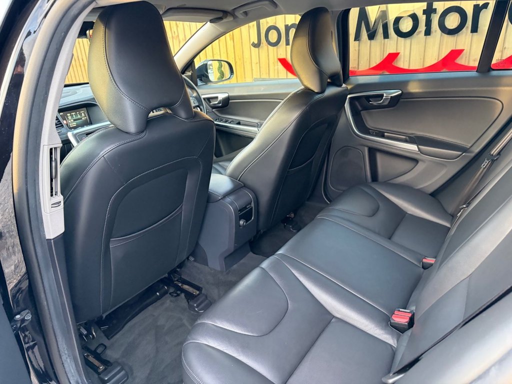 Used Volvo V60 Cross Country 2016 for sale - 76900601: Photo 18