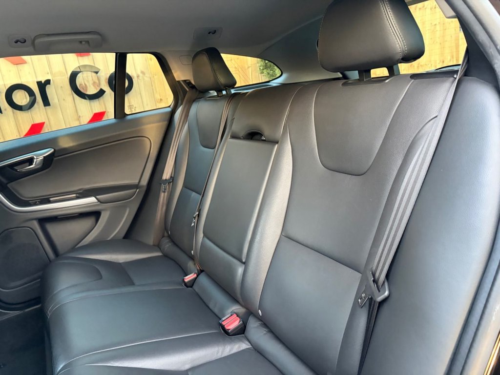 Used Volvo V60 Cross Country 2016 for sale - 76900601: Photo 19